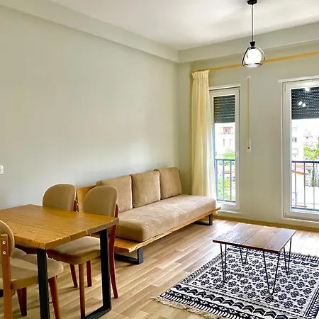 Cozy Stay Apartment Tirana Exterior photo